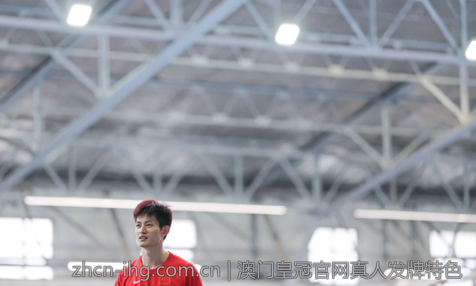 澳门皇冠官网真人发牌特色